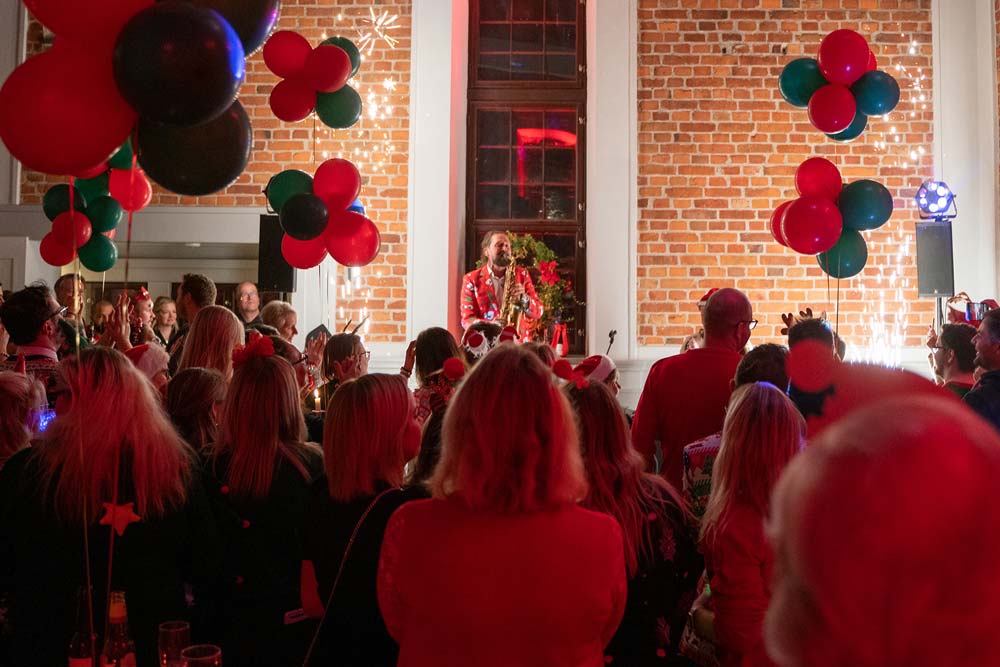 Underhållning under fest på Cedergrenska