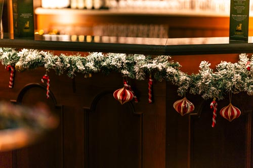 Under ett julbord hos Cedergrenska