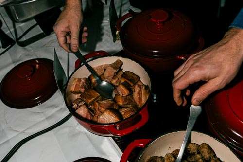 Under ett julbord hos Cedergrenska