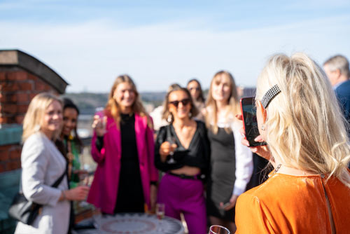 Under ett event hos Cedergrenska